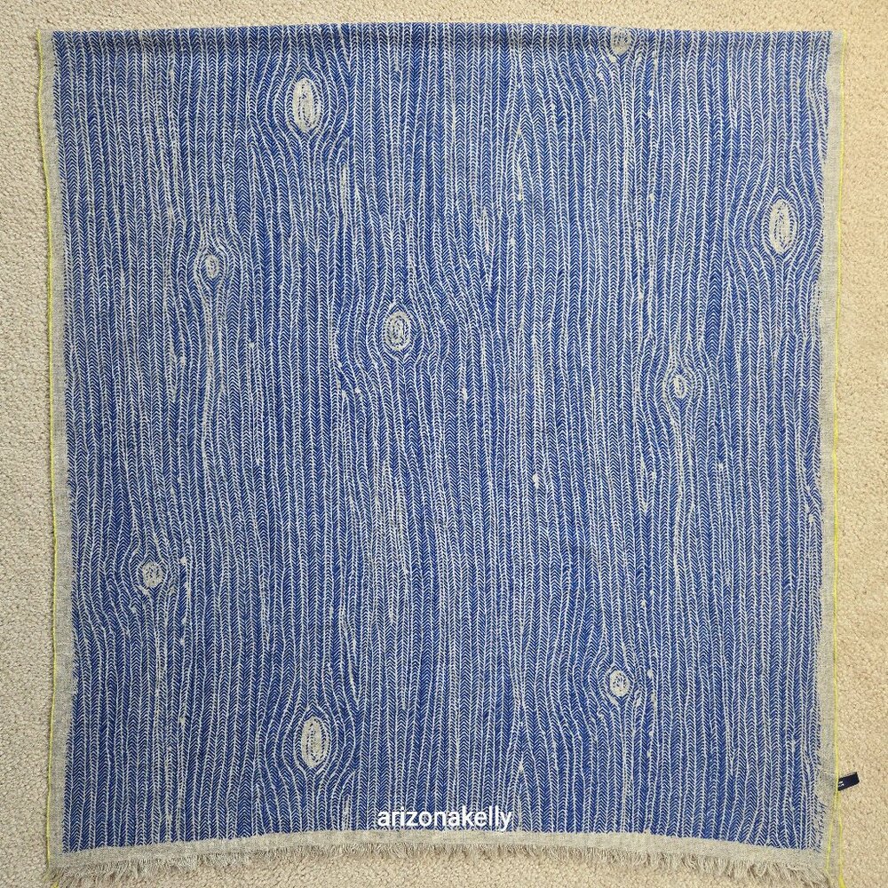 NWOT Inouitoosh Wool Scarf Blue Wood Grain Tree Bark